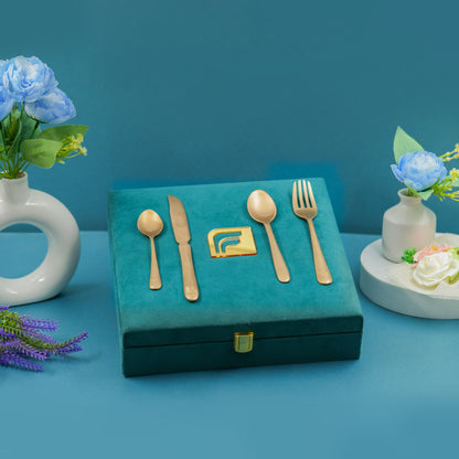 The Luxury Crown - Premium 4-Piece Golden Cutlery Set